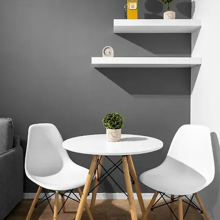 Denizen Boutique Apartments, Nilie Hospitality Mgmt