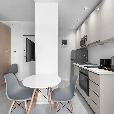 Apartament Denizen Boutique Apartments, Nilie Hospitality Mgmt