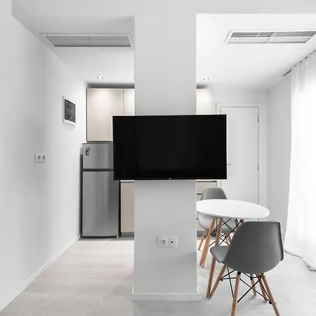 Apartment Denizen Boutique Apartments, Nilie Hospitality Mgmt